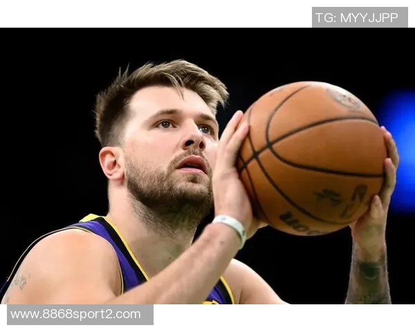 霍里谈东契奇三罚事件称其曾有类似行为这次遭反噬在所难免 霍里谈东契奇三罚事件称其曾有类似行为这次遭反噬在所难免