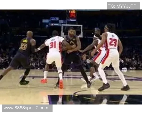 斯普利特称赞西索科防守出色尝试制造詹姆斯进攻犯规难度不小