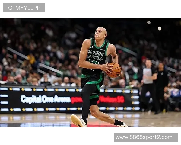 沃尔什全能表现助力球队胜利8投全中创生涯新高22分外加7篮板3助攻